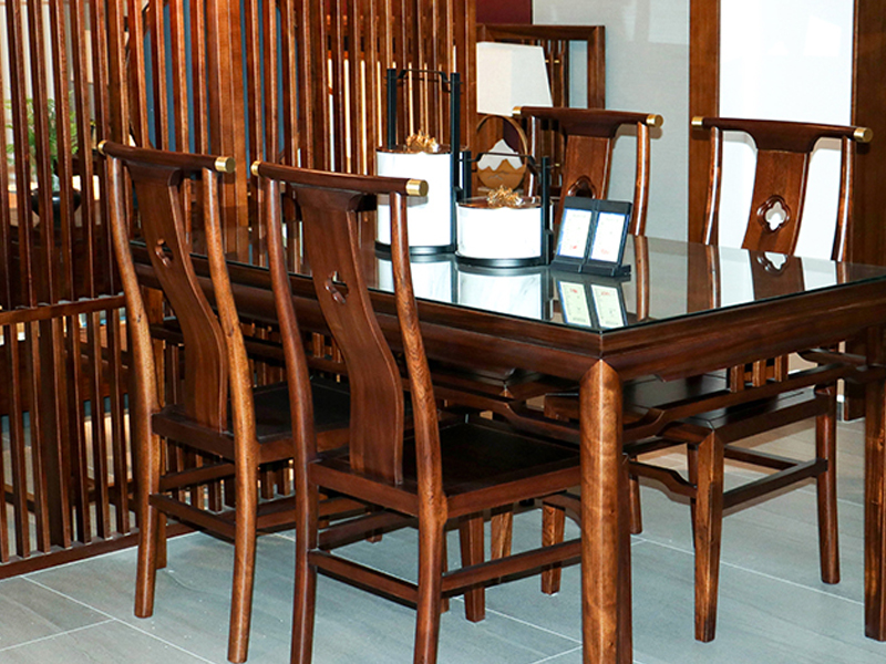 山東實(shí)木家具